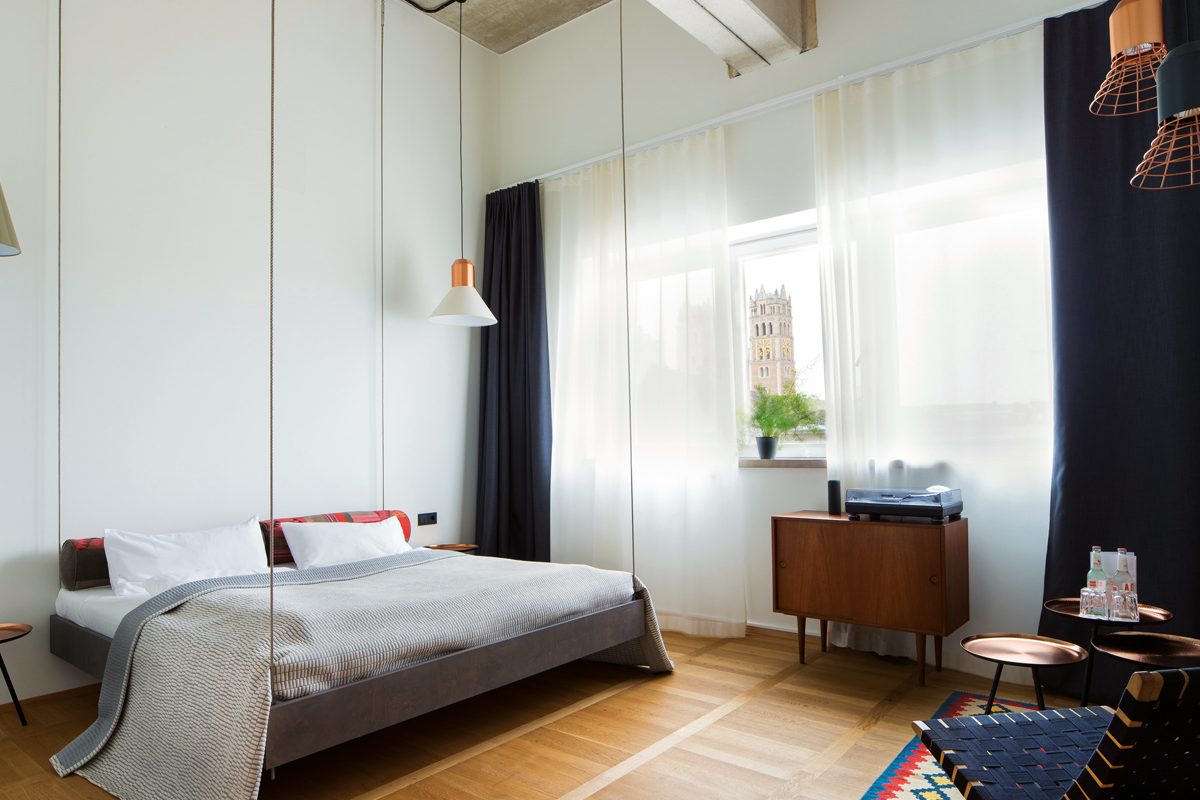 191217_FMH_Room-MichiBeck_ShayneThomas
