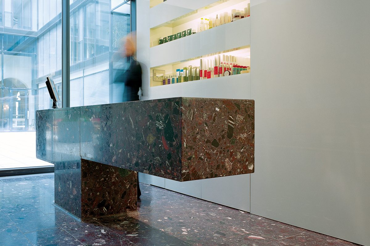 Arnold_Werner_Architekten_Friseur_Maximilianhoefe_02
