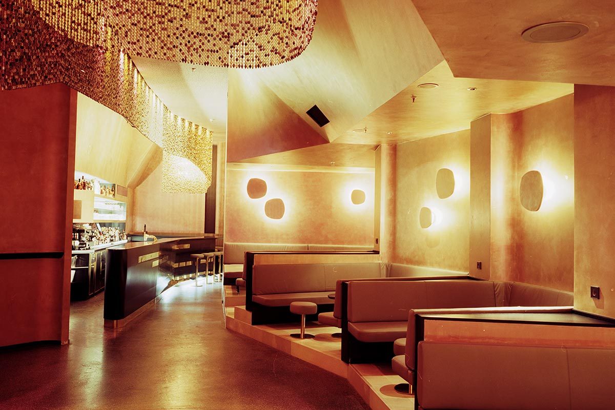 Arnold_Werner_Club_Neva_01