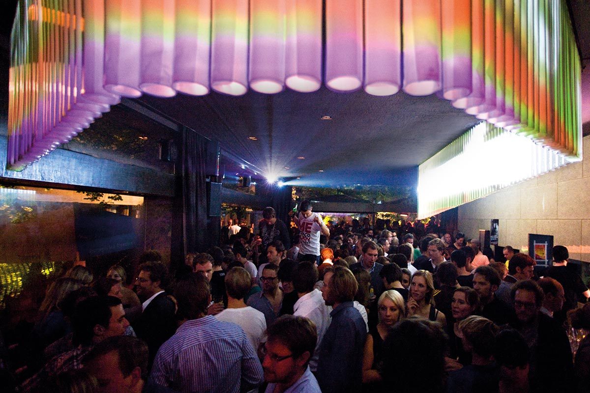 Arnold_Werner_Edmoses_Bar_01